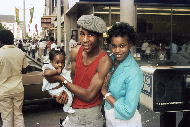 1_Jamel Shabazz_Young Love, Downtown, Brooklyn, NY 1983_copyright Jamel Shabazz_courtesy Galerie Bene Taschen